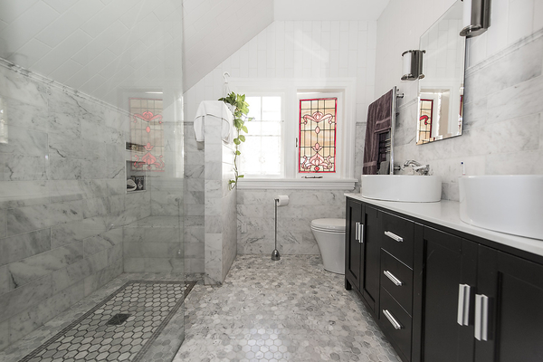 Renovated marble bathroom by a bathroom remodeling contractor in Coquitlam, BC